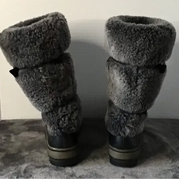 UGG LILYAN WOMEN Mid Calf BOOTS LEATHER Black/Gray Unique Waterproof Size 6