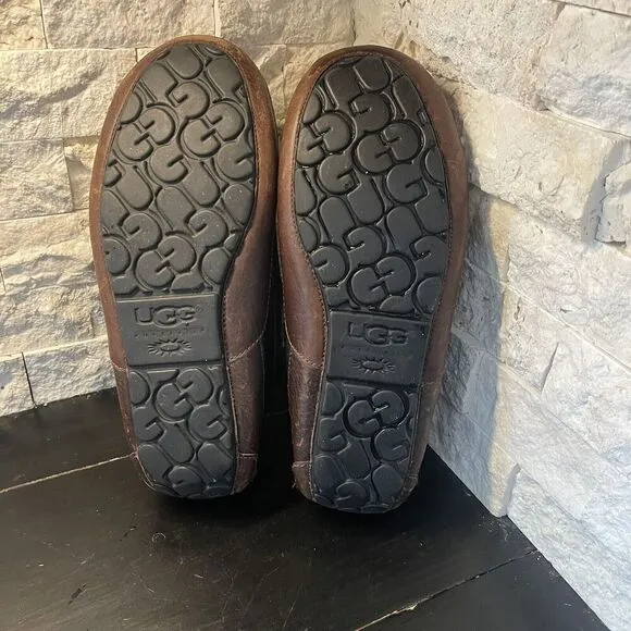 Ugg Men's Ascot Brown Slippers Fully Lined Brown Faux Fur Size 9 US