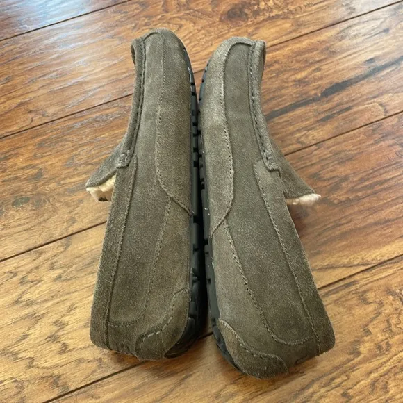 UGG Men’s Ascot Fur Lined Suede Slippers Loafers Gray Taupe Size 11