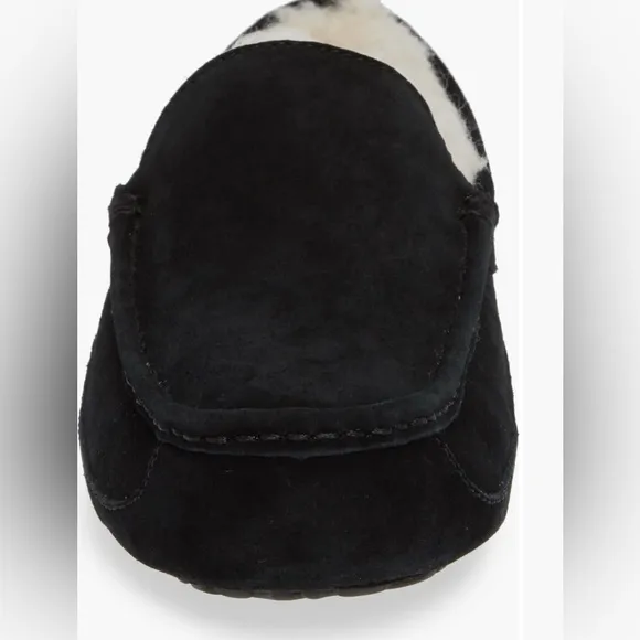 UGG Men’s Ascot Leather Suede Slippers