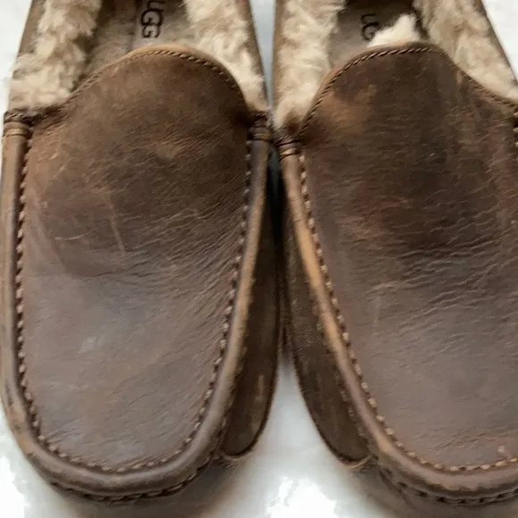 UGG Men’s Ascot Tan Leather Slippers