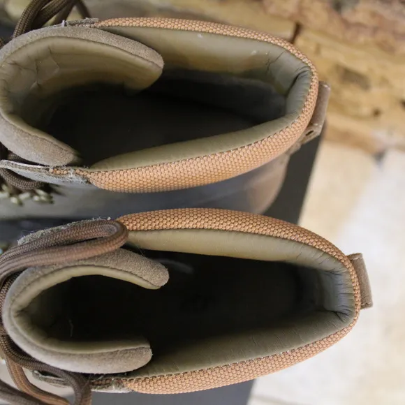 UGG‎ MEN'S HALDAN SUEDE BOOTS NEW TAUPE