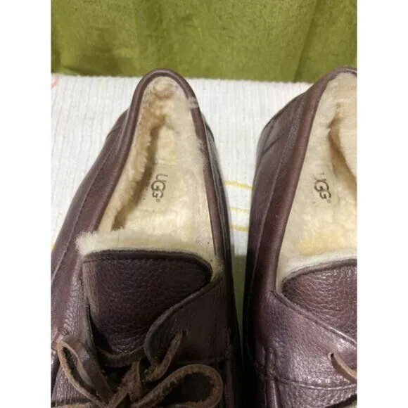 Ugg Mens Leather &amp; Sheepskin Lined Moccasin Slippers 10