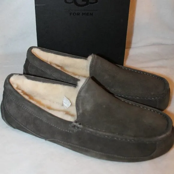 UGG MEN'S NIB‎ ASCOT SUEDE SHEARLING SLIPPERS