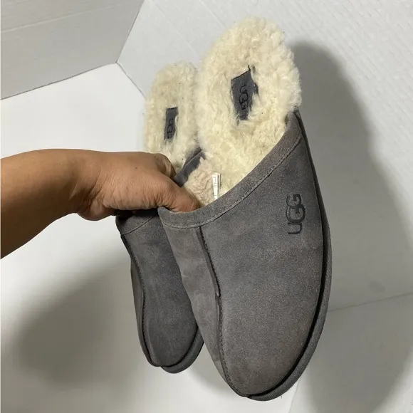 Ugg Men's Scuff Suede Grey Slippers Size 10