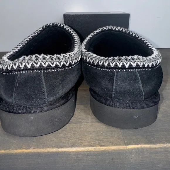 UGG Men's Tasman Slippers Black Suede Sheepskin Lined Size 11 M EU 44 Street