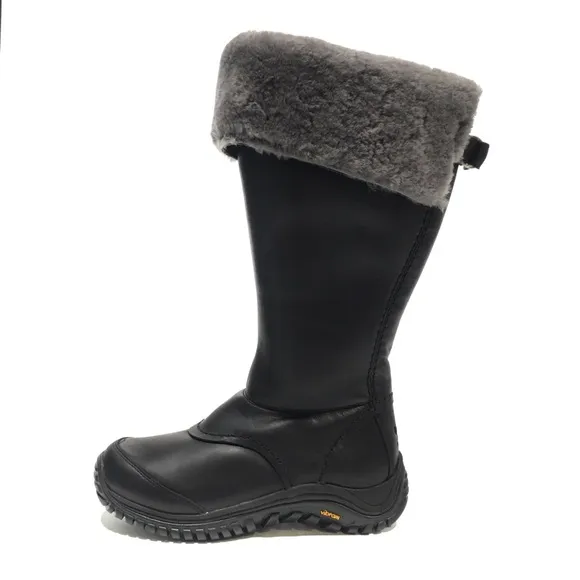 UGG Miko Waterproof Lined Boots -Black Leather / Sheepskin -US Size 6 -NEW