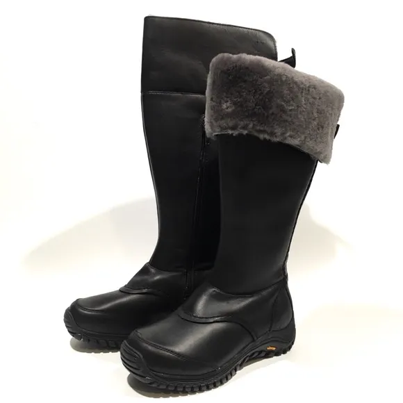 UGG Miko Waterproof Lined Boots -Black Leather / Sheepskin -US Size 6 -NEW
