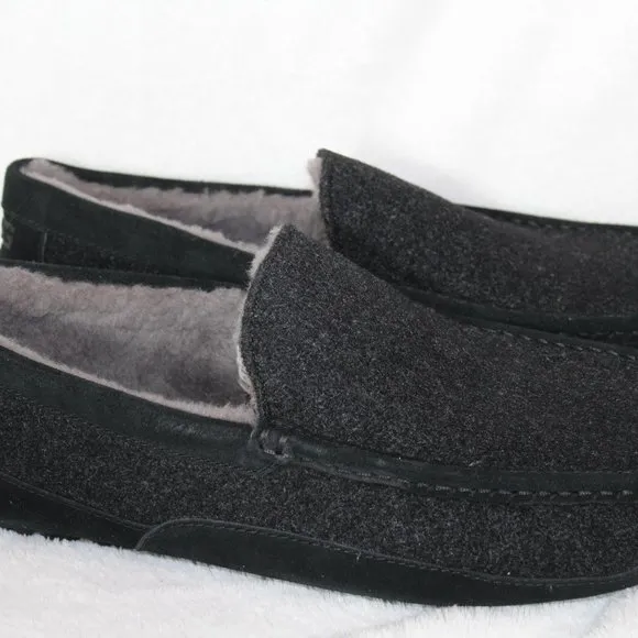 UGG NEW ASCOT WOOL SHEARLING SLIPPERS BLACK‎