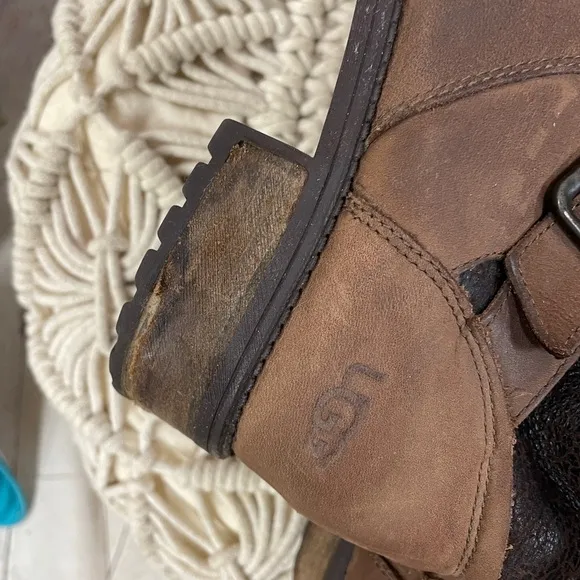 UGG Oregon Mid Shaft Stout Buckle Zip Biker Brown size 8 Boots