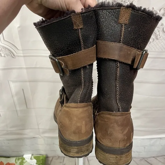 UGG Oregon Mid Shaft Stout Buckle Zip Biker Brown size 8 Boots