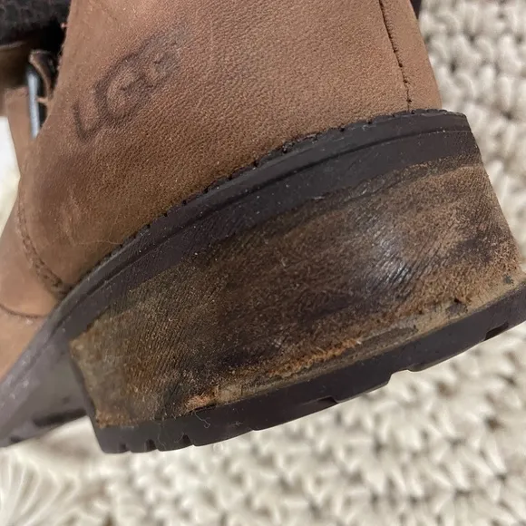 UGG Oregon Mid Shaft Stout Buckle Zip Biker Brown size 8 Boots