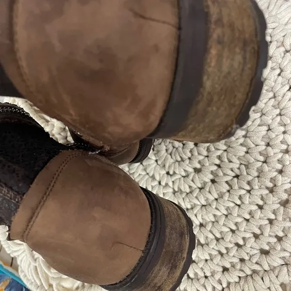 UGG Oregon Mid Shaft Stout Buckle Zip Biker Brown size 8 Boots