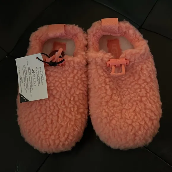 UGG Plushy Slippers Kids Size 8