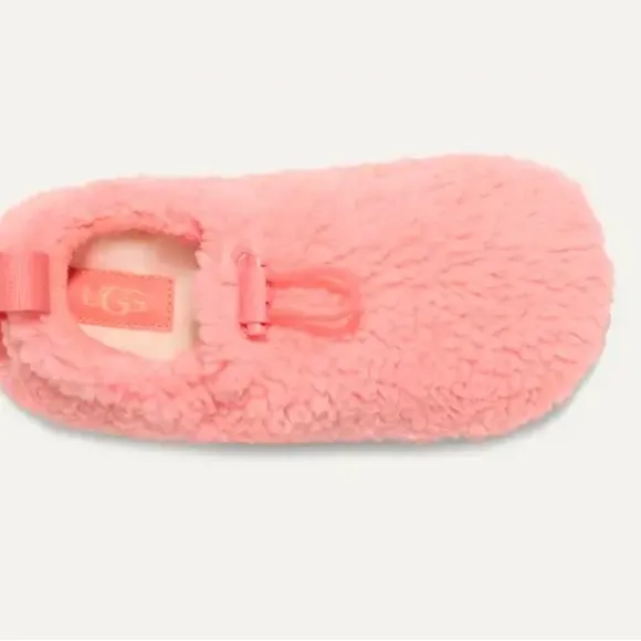 UGG Plushy Slippers Kids Size 8