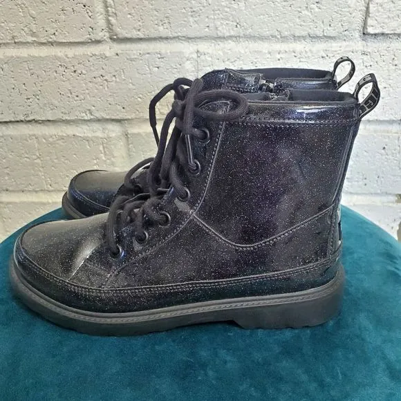 UGG Robley Ankle Boots Youth Kids Size 6 Womens 8 Black Glitter Patent Leather