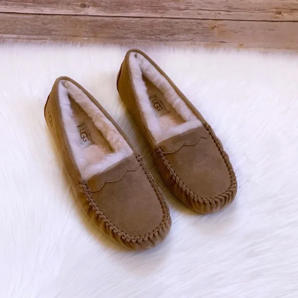 UGG Scalloped Moc Chestnut Slippers