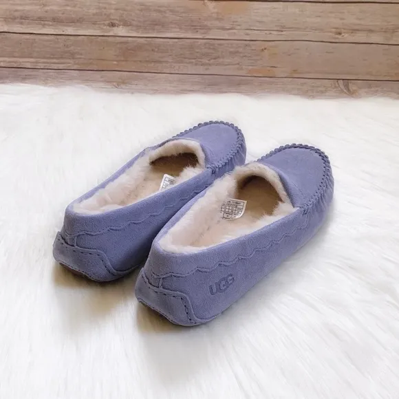 UGG Scalloped Moc Moccasin Slippers