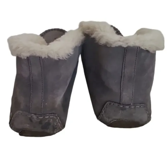 UGG Sheepskin Suede Slip On Moccasin Slippers Alena Gray 1004806 Womens Size 8