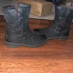 UGG Simmens motorcycle boot black Waterproof