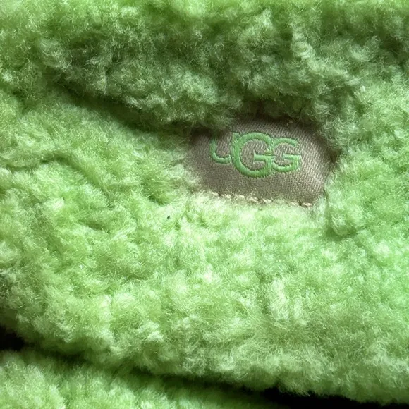 UGG Slippers Cozetta Curly Womens Size 8- Parakeet Green