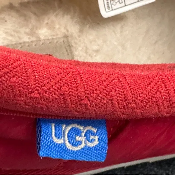 UGG slippers, size 11, Tasman LTA in samba red, thinsulate, warm, cozy