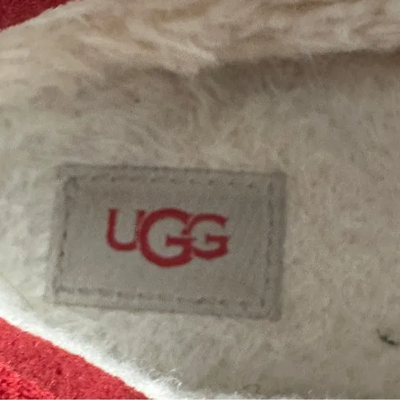 UGG slippers, size 11, Tasman LTA in samba red, thinsulate, warm, cozy