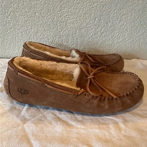 UGG Tan Olsen Leather Slippers