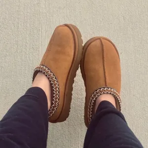 UGG Tasman chestnut slippers  women size 7 gently used