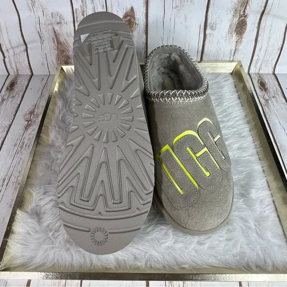 UGG Tasman New with tag Graphic Shadow Slippers