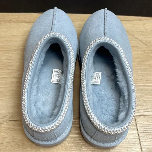UGG tasman slippers sea foam, SIZE 6 US