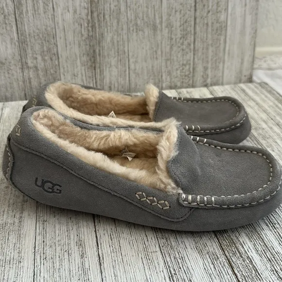 UGG WOMEN ANSLEY SLIPPERS