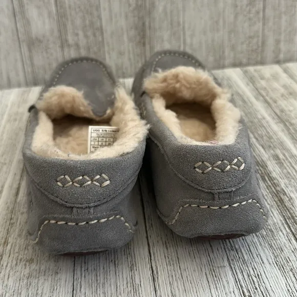 UGG WOMEN ANSLEY SLIPPERS