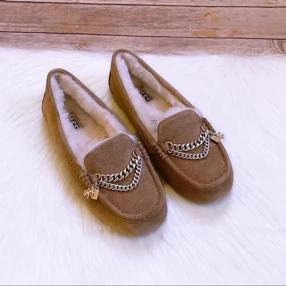 UGG Women’s Ansley Chain Chestnut Suede Slippers