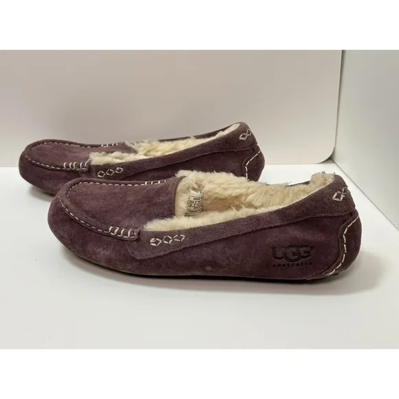 UGG, Women's Ansley Suede Moccasin Slippers/Shoes, Purple, Size 9
