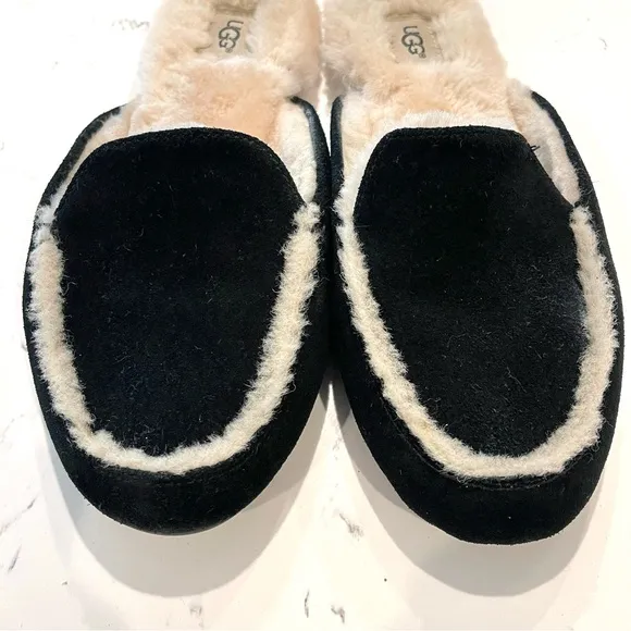 UGG® | Womens Black Suede Sheepskin Lane Slip-On Loafer Slippers | US 7