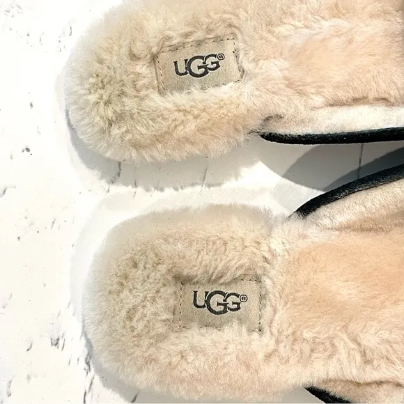 UGG® | Womens Black Suede Sheepskin Lane Slip-On Loafer Slippers | US 7