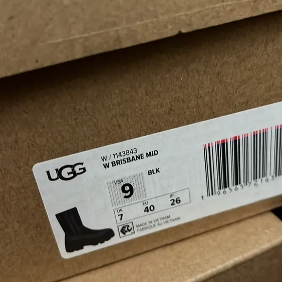 Ugg Women's Brisbane Mid-Shaft Zip Platform Boots