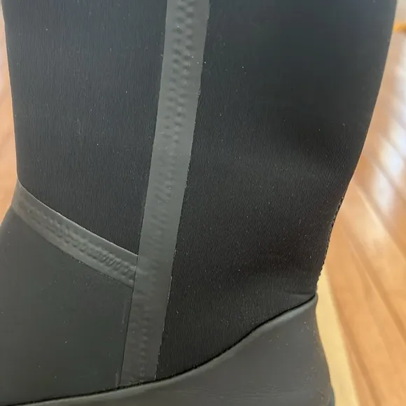 Ugg Women's Brisbane Mid-Shaft Zip Platform Boots