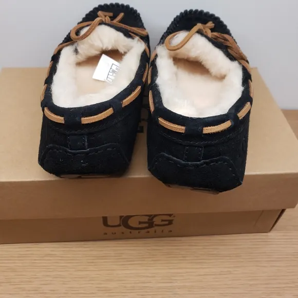 UGG Womens Dakota Moccasin Black Indoor Outdoor Slippers