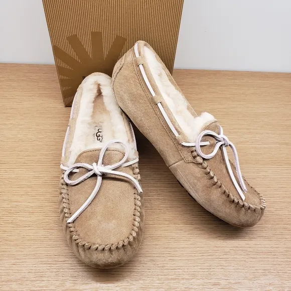 UGG Womens Dakota Moccasin Tabacco Indoor Outdoor Slippers