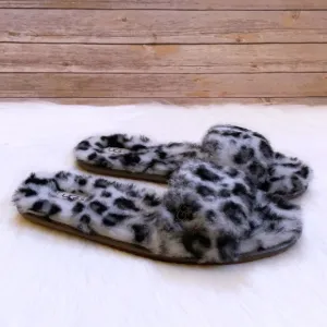 UGG Women’s Fluff Slide II Leopard Sheepskin Slippers
