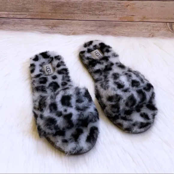 UGG Women’s Fluff Slide II Leopard Sheepskin Slippers