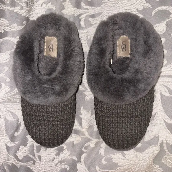 UGG Women's Gray Knit Slippers