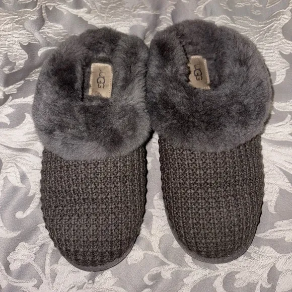 UGG Women's Gray Knit Slippers