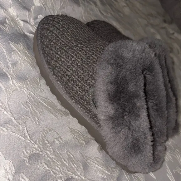 UGG Women's Gray Knit Slippers
