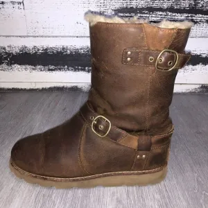 UGG Women's Size 6 NOIRA 1001733 Leather Waterproof Sheepskin Brown Biker Boots