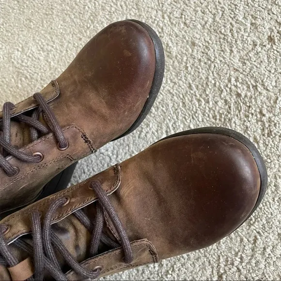 UGG Zea Leather Uptown Wedge Waterproof Boots Stout US 6 Style 1008018