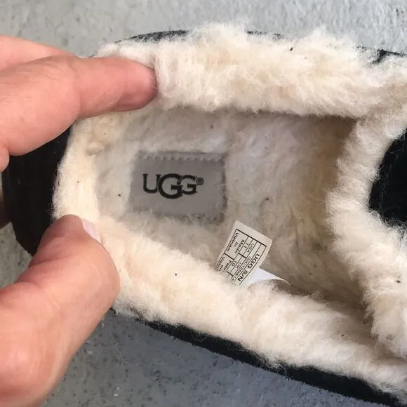 Uggs Ascot slippers