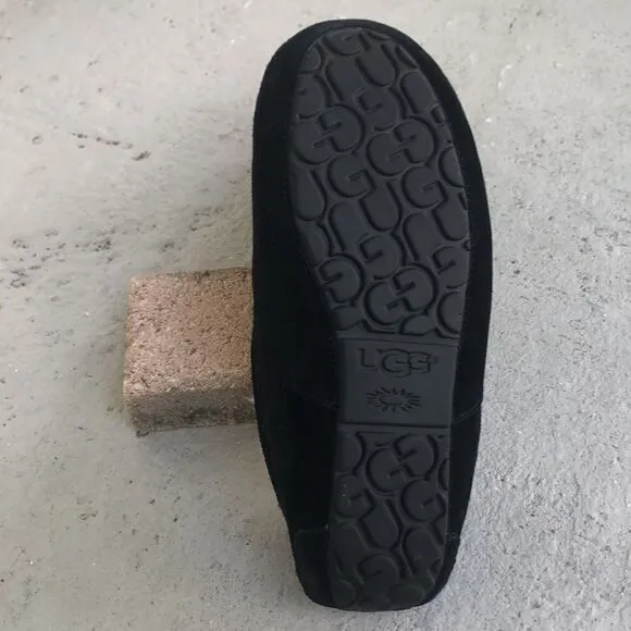 Uggs Ascot slippers